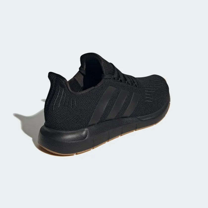 ADIDAS MEN'S SWIFT RUN BLACK/GUM RUNNING SHOES
