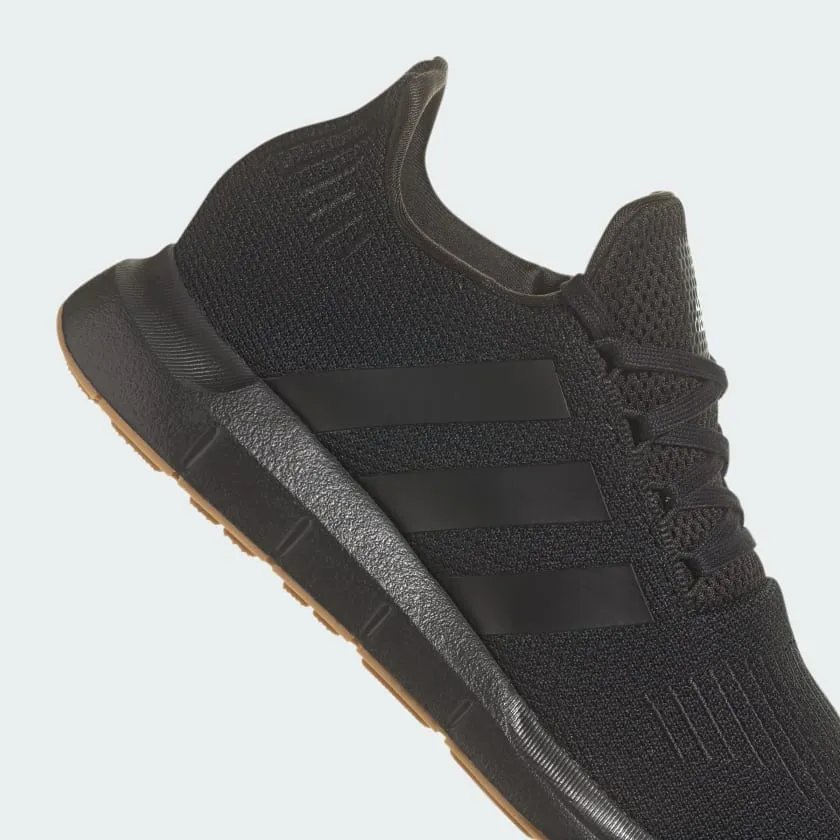 ADIDAS MEN'S SWIFT RUN BLACK/GUM RUNNING SHOES