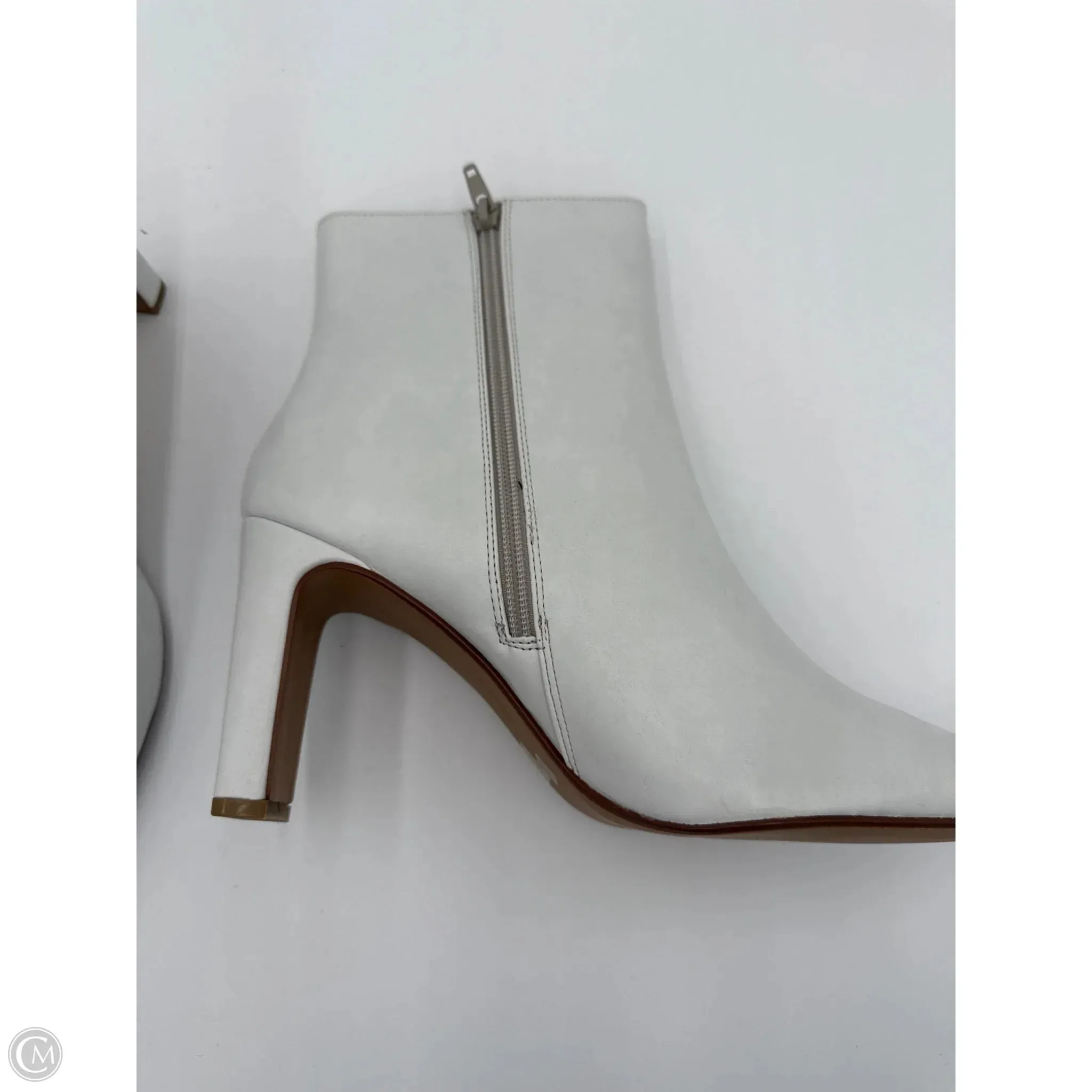 Boots Ankle Heels By Chinese Laundry In White, Size: 9